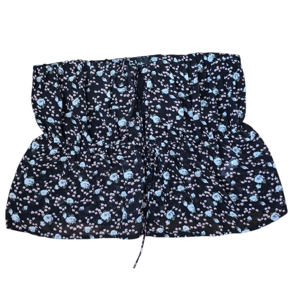 3/$15 Lulus Tie Front Floral Crop Top Size Medium